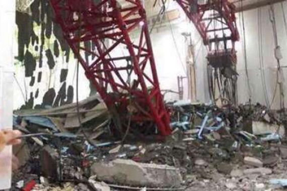 Cari Info Tragedi Crane Di Mekkah, Kontak Nomor Ini - JPNN.COM