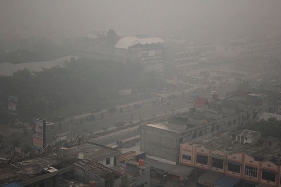 Waduh! Kabut Asap Pekat seperti Ini, Riau Minta Merdeka - JPNN.COM