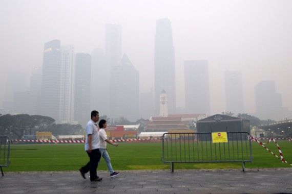 Meski Diguyur Hujan, Kualitas Udara Singapura Tetap Tidak Sehat - JPNN.COM