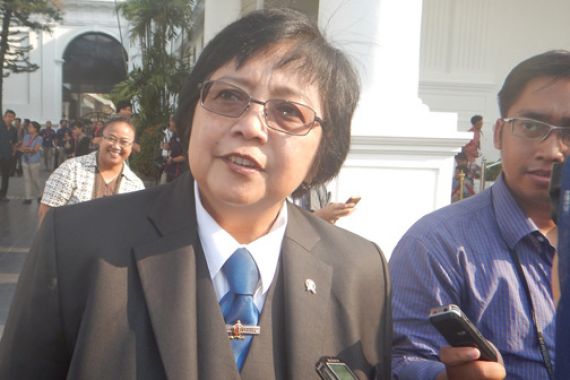 Menteri Siti: Ini Data Kasus Kebakaran Hutan dan Lahan - JPNN.COM