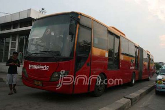 KABAR GEMBIRA! Mulai Hari Ini Penghuni Rusunawa Gratis Naik Transjakarta - JPNN.COM