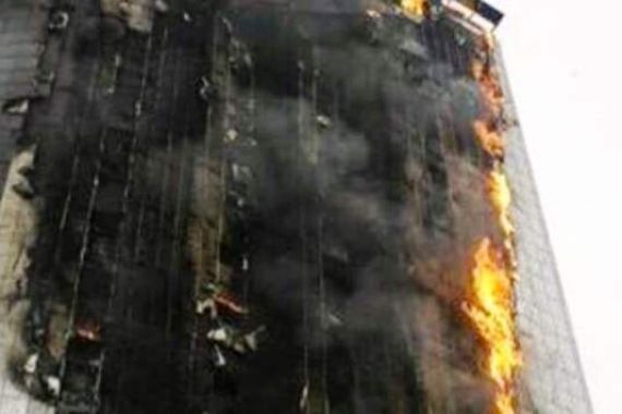 Dipastikan, Foto Gedung Terbakar Ini Bukan Hotel Sakkab Al Barakah di Makkah - JPNN.COM