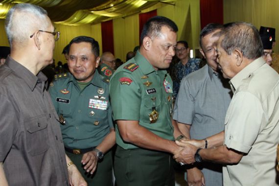 Try Soetrisno, dan Sesepuh TNI Silaturahmi dengan Panglima TNI - JPNN.COM