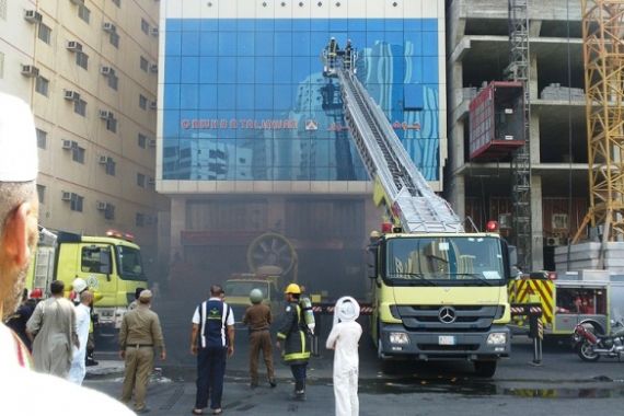Lobi Hotel Terbakar, Ini Cerita Jamaah Haji asal Depok - JPNN.COM