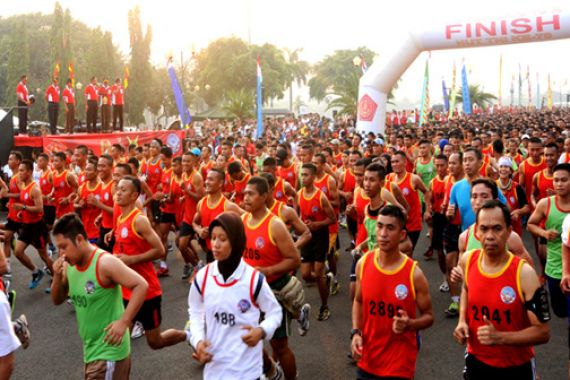 Ini Nama-Nama Pemenang Lomba Lari 10 K Dalam Rangka HUT TNI 2015 - JPNN.COM