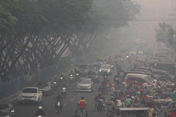 Halo Pak Jokowi! Asap Bikin Rakyat Miskin Tambah Banyak - JPNN.COM