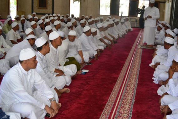 Prajurit Koarmatim Gelar Doa Bersama Memohon Kelancaran HUT TNI - JPNN.COM