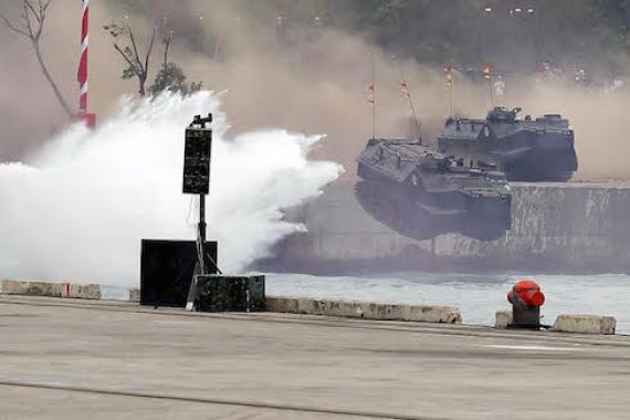 Inilah Kehebatan Tank yang Membuat Marinir Indonesia Disebut Stupid Crazy, Penampakannya... - JPNN.COM