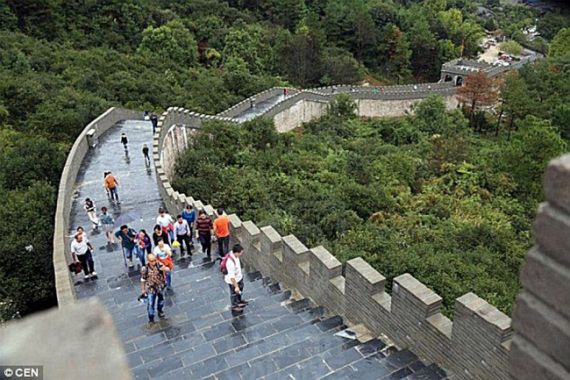 Replika Tembok Besar China Ini Sering Bikin Wisatawan Kecele - JPNN.COM