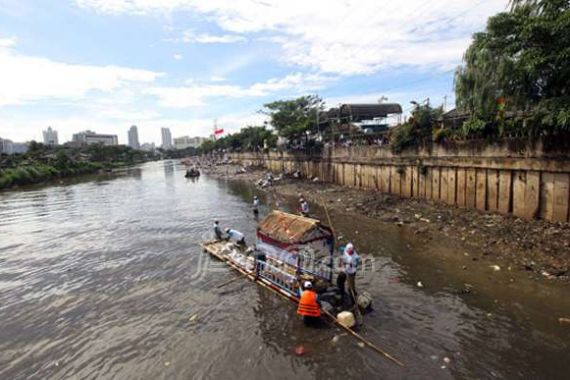 Ini Dampak Buruk Betonisasi Kali Ciliwung untuk Warga - JPNN.COM