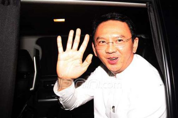 HAHAHA...Jakarta Bau Pesing! Ini Komentar Ahok - JPNN.COM