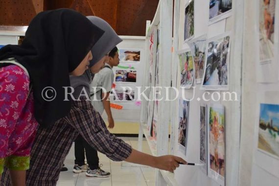 Pameran Foto di Universitas Tidar Magelang Ini Seru Banget - JPNN.COM