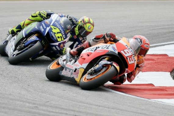 Rossi Dapat Konfirmasi dari Manajer Honda Bahwa Marquez Memang Balas Dendam - JPNN.COM