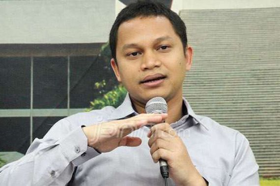 Hanafi Rais Minta Umumkan Perusahaan dan Direksi Pembakar Hutan - JPNN.COM