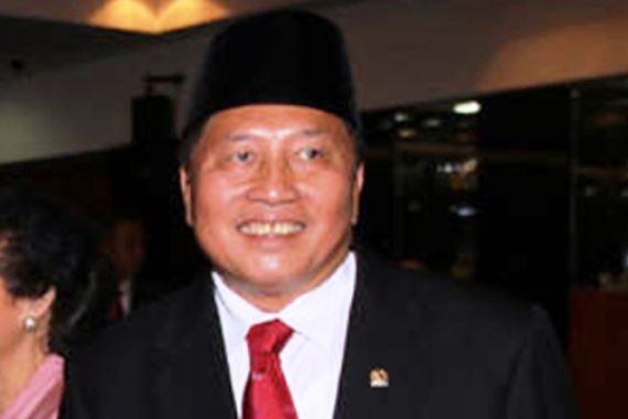 Politikus PDIP: BUMN dan Perusahaan Besar Langgar Tap MPR - JPNN.COM