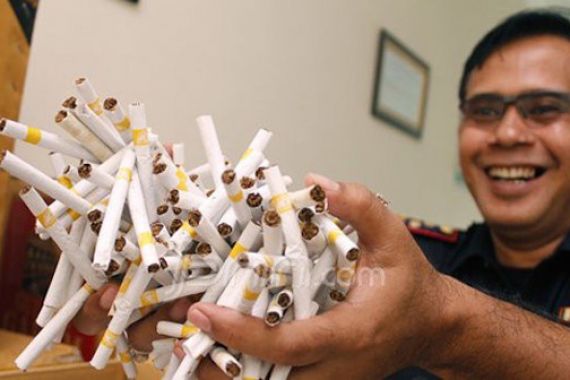 Gede Banget! Ini Target Penerimaan Cukai Rokok 2015 - JPNN.COM