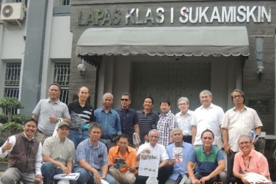 Desak Indar Dibebaskan, Alumni ITB Datangi LP Sukamiskin - JPNN.COM