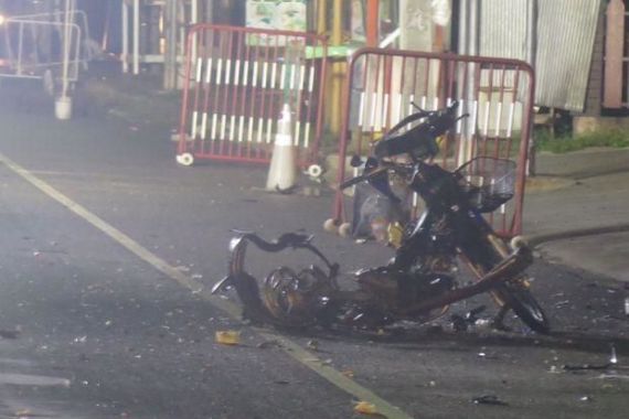 Duarrrr..... Empat Bom yang Dikendalikan Melalui Ponsel Meledak Di Pattani - JPNN.COM