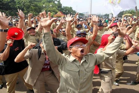 Pengangkatan Honorer K2 Maju Kena Mundur Kena, Solusinya: Presiden Diskresi - JPNN.COM