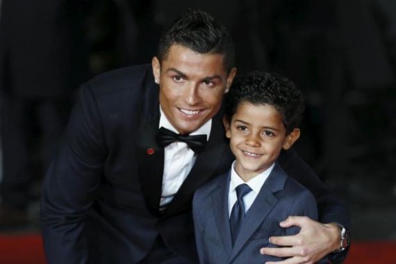 Ronaldo 'Keukeuh' Rahasiakan Identitas Ibu pada Anaknya - JPNN.COM