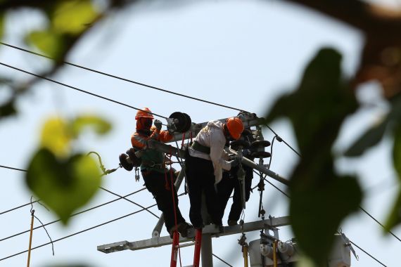 Gini Dong, Megaproyek Transmisi Listrik 46 Ribu Km Gunakan Industri Lokal - JPNN.COM