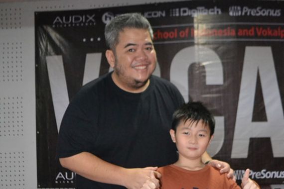 Kisah Kevin Kahuni, Bintang Cilik yang Berguru ke Mantan Pelatih Vokal X-Factor - JPNN.COM