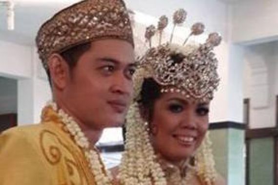 Sehari Nikah, Barangnya Elly Sugigi Ditusuk-tusuk Pakai Obeng - JPNN.COM