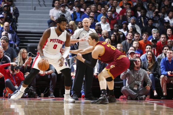 Pistons Beri Kekalahan Ketiga buat LeBron James Cs - JPNN.COM