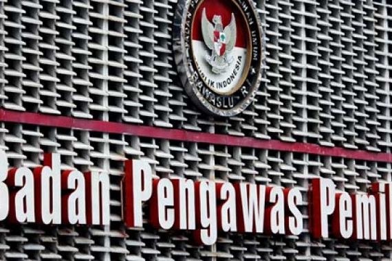 Bawaslu RI Perkuat Penetapan Ismet Mile sebagai Cawabup Bonbol - JPNN.COM