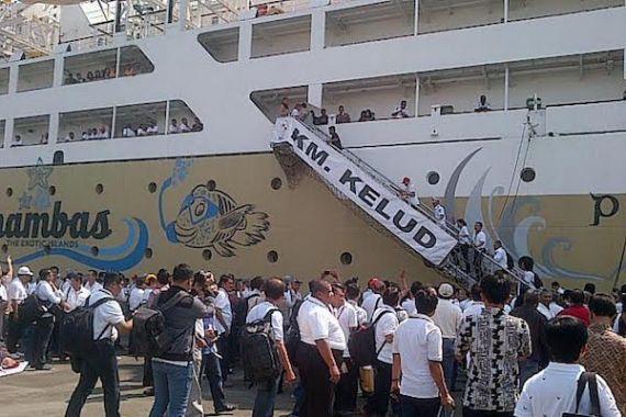 Menteri Rini Ajak 119 Direksi Bahas Road Map BUMN Sambil Berlayar dengan Kapal Pelni - JPNN.COM