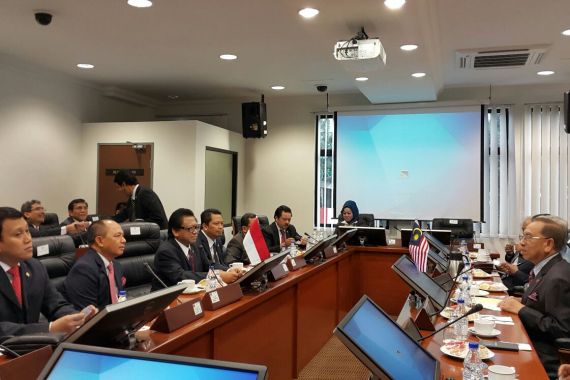 MPR Sosialisasikan 4 Pilar di Malaysia dan Hong Kong - JPNN.COM