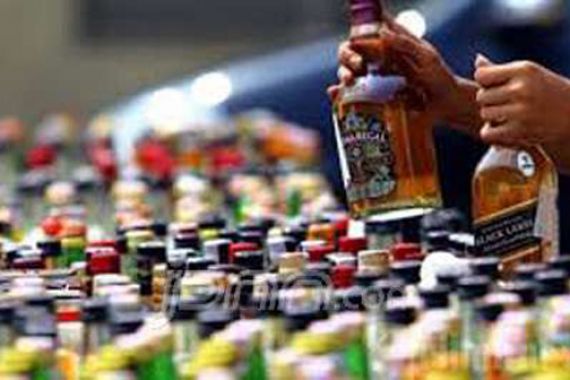 EDAN: Pemda Alokasikan Ratusan Juta untuk Pengadaan Minuman Keras - JPNN.COM