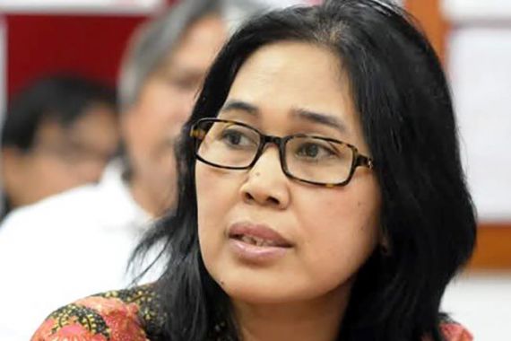 Eva Sundari: Jokowi Jalan Bareng Perampok, Berenang dengan Hiu - JPNN.COM