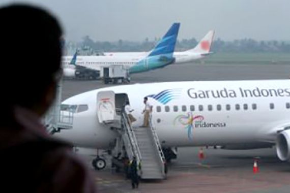 Duh, Dua Pesawat Garuda Indonesia Senggolan, Begini Jadinya... - JPNN.COM