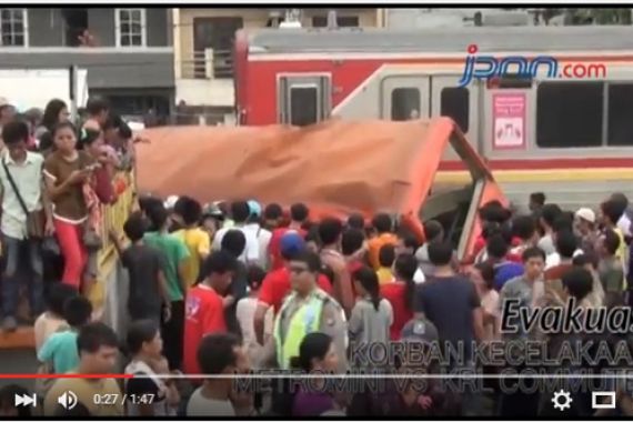 Kronologi Tragedi Metro Mini vs KRL di Muara Angke (Ada Video) - JPNN.COM