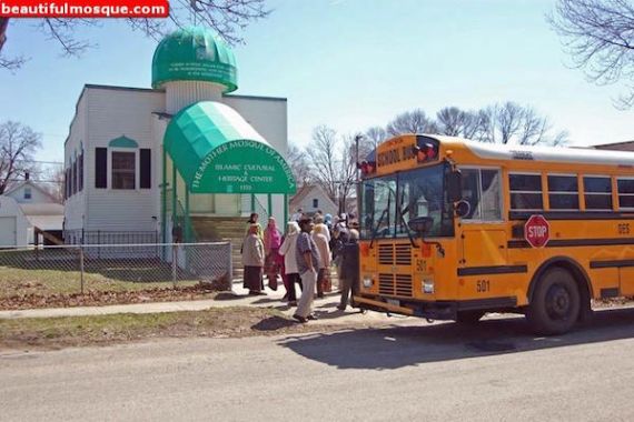 Hai Donald Trump, Muslim AS Kumpulkan Dana untuk Korban Teroris Nih - JPNN.COM