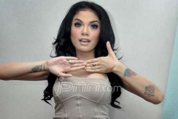 Nikita Mirzani: Dengan Senang Hati, Silakan... - JPNN.COM