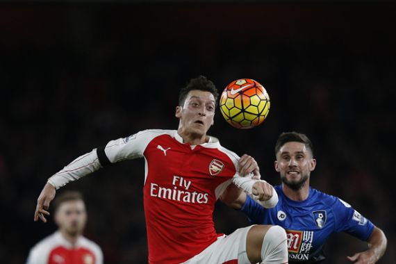 Arsenal ke Puncak Klasemen, Wenger Puji Ozil Pemain Fantastis - JPNN.COM