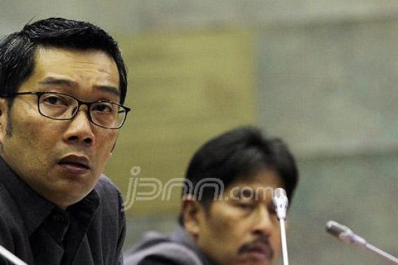 Bom Meledak di Depan Rumah, Ridwan Kamil Woles - JPNN.COM