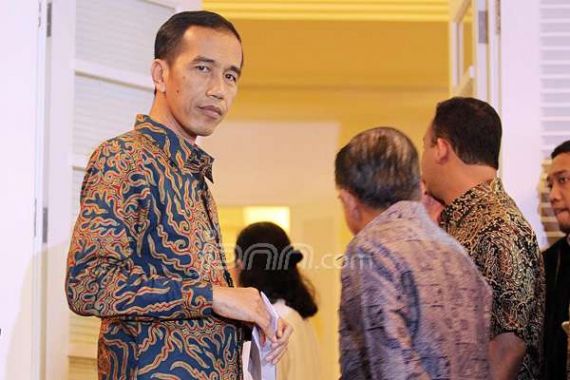 Akhirnya, Jokowi Sebut Kapan Reshuffle Kabinet - JPNN.COM