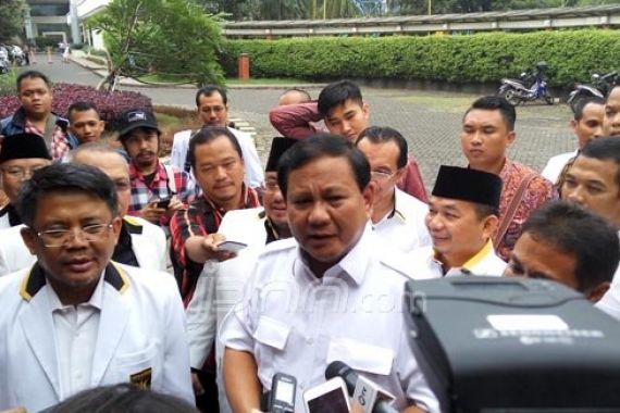 Prabowo Subianto; Istimewa, Kocak, dan Mesra Bersama PKS - JPNN.COM