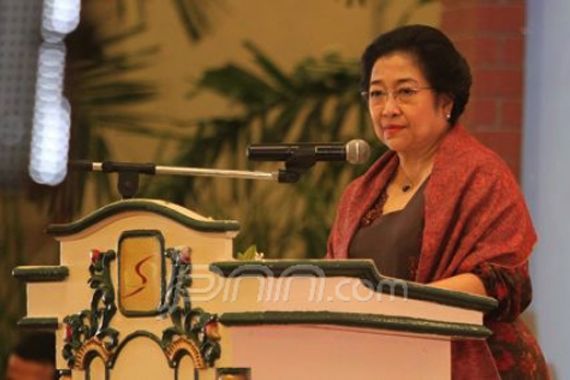 Pertanda Apa? Megawati Ada di Pelantikan Dubes di Istana - JPNN.COM