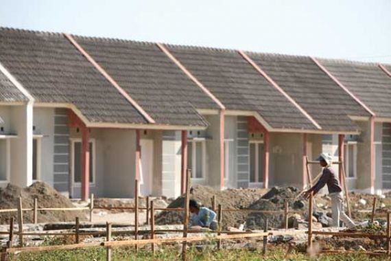 Percepat Pembangunan Rumah, Utamakan Kontraktor Lokal - JPNN.COM