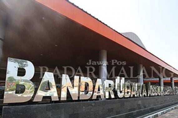 Bandara Malang Masih Tutup, Bandara Manado Sudah Aman - JPNN.COM