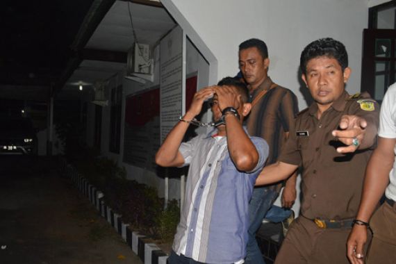 Polisi Asusila Dituntut 14 Tahun Penjara - JPNN.COM