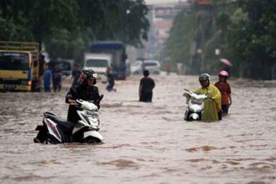 Waspada, 34 Kelurahan Terancam Banjir - JPNN.COM