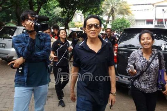 Pengakuan Darmawan Salihin Tentang Suami Mirna yang "Entah Dimana" - JPNN.COM