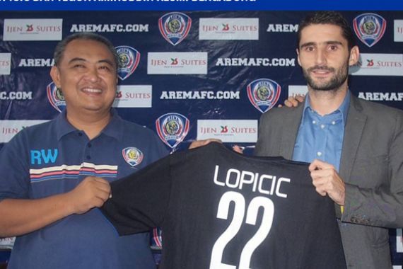 Klik Ini! Arema Perkenalkan Dua Pemain Baru - JPNN.COM