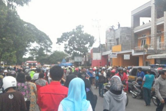 Blar! Pesawat Tempur TNI AU Jatuh di Malang - JPNN.COM