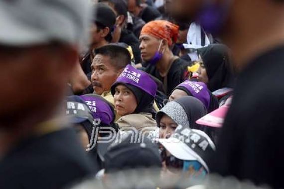 Apresiasi Menteri Yuddy untuk Aksi Demo Honorer K2 - JPNN.COM